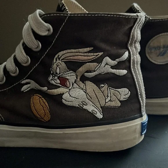 PRO Keds Canvas High Tops Bugs Bunny Blue Heel Tag Mens 9 1/2 Looney Tunes 1993 - Picture 12 of 14